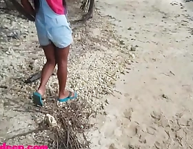 Ameteur Kecil Thai Remaja Heather Deep hari di pantai memberikan deepthroat Throatpie Pemerolehan tawar-menawar