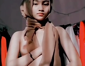 YENY HIJABER PAMER BODY AJIB [ Full Video : ratihbugil online ]