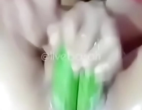 Indonesian girl masturbate DP with cucumber