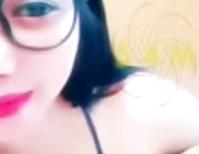 Virall Tante live pamer toket gede