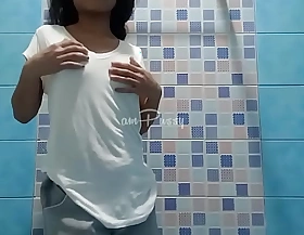 Adorable teenager Filipina takes shower