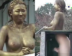 Blond fake statue strive sexual intercourse enveloping round public