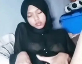 Ukhti hijab hitam 2