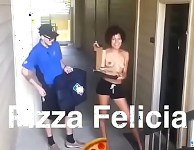 Pizza Felicia  first time going viral