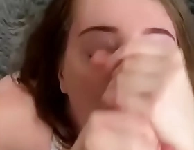 Video viral de nena caliente con su padre follando.