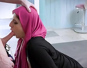 Arab teen nearby hijab prefers anal fuck to steer clear of continence