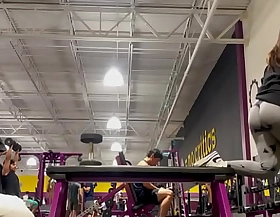 filipino nice ass in gym p2