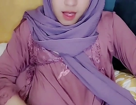 crossdress hijab solo