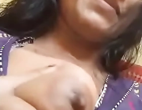 Aunty showing boobs to lover