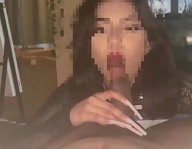 18 yr old muslim girl sucking gumshoe for the first time on camera
