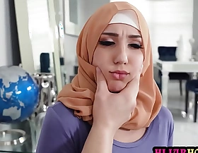 Arab teen crumpet with hijab Violet Gems caught purloining money by their way client