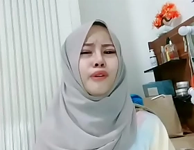 Jilbab Alim Tapi Jago Squirt